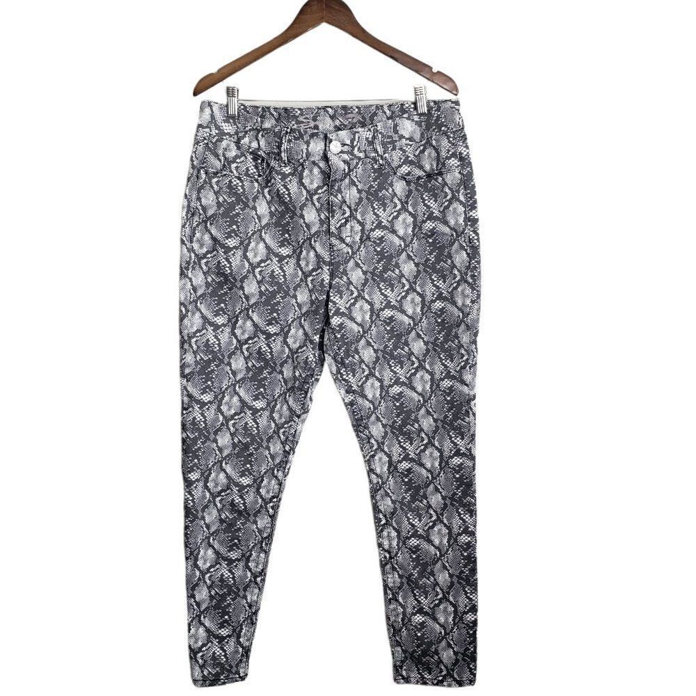 Seven 7 animal print high rise gray and white skinny jeans size 16